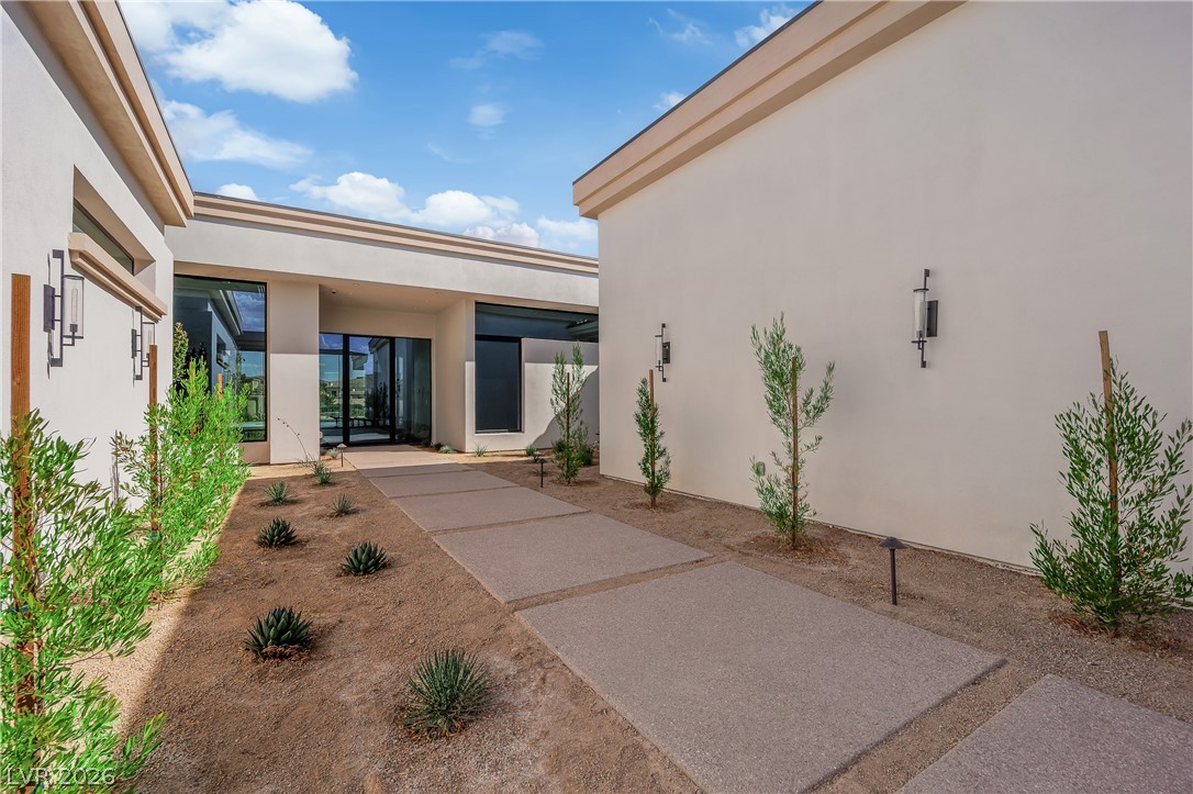 20 Olympia Canyon Way Las Vegas NV 89141