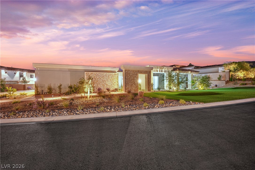 20 Olympia Canyon Way Las Vegas NV 89141