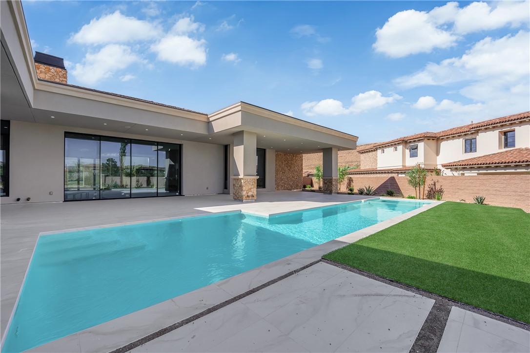 20 Olympia Canyon Way Las Vegas NV 89141