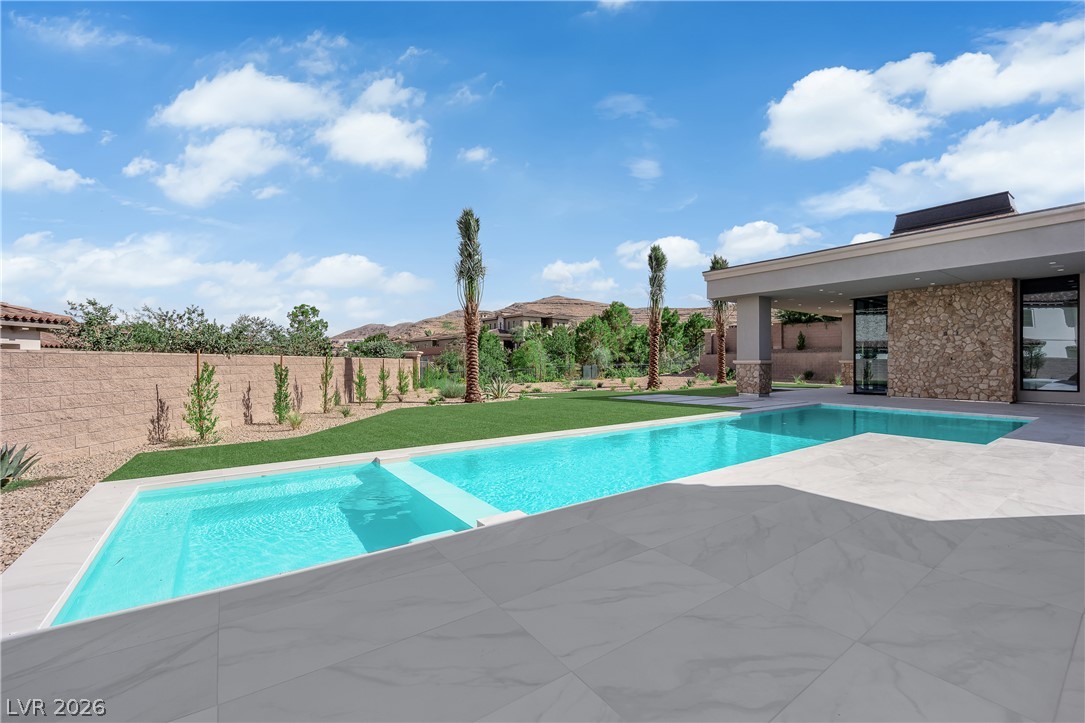 20 Olympia Canyon Way Las Vegas NV 89141
