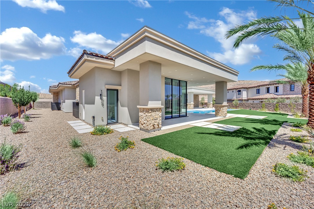 20 Olympia Canyon Way Las Vegas NV 89141