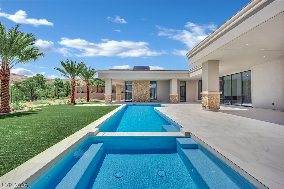 20 Olympia Canyon Way Las Vegas NV 89141