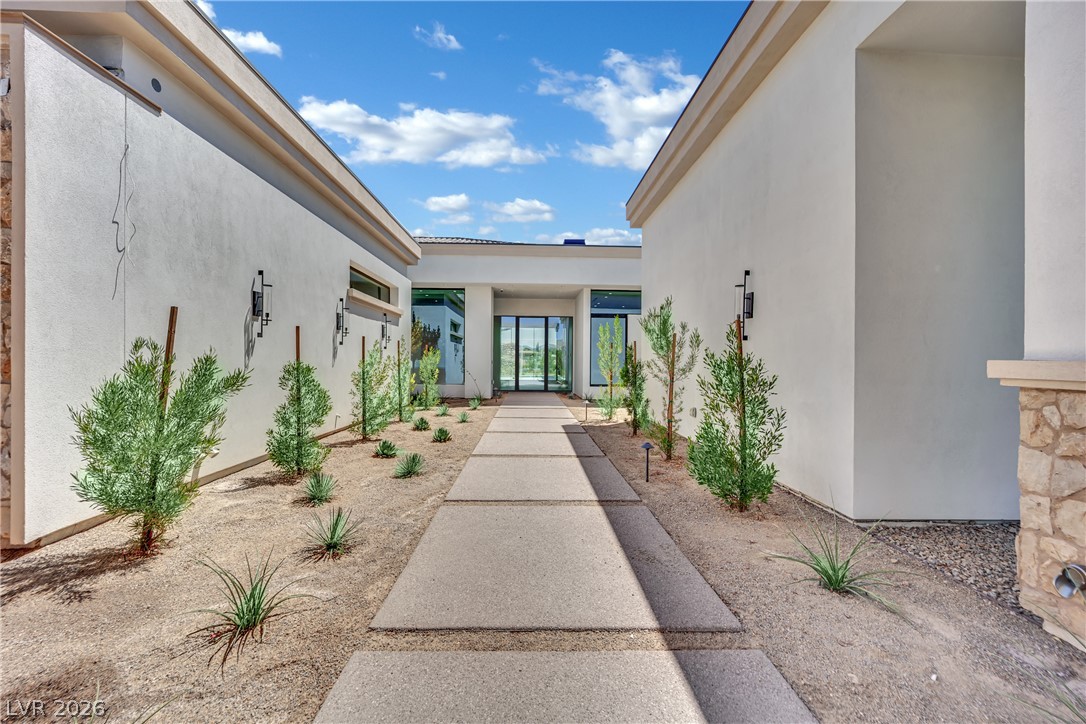 20 Olympia Canyon Way Las Vegas NV 89141