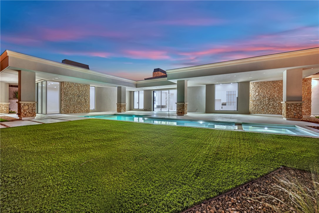 20 Olympia Canyon Way Las Vegas NV 89141