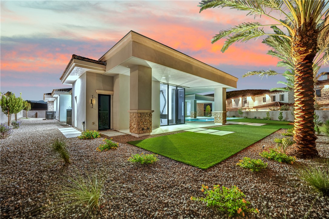20 Olympia Canyon Way Las Vegas NV 89141
