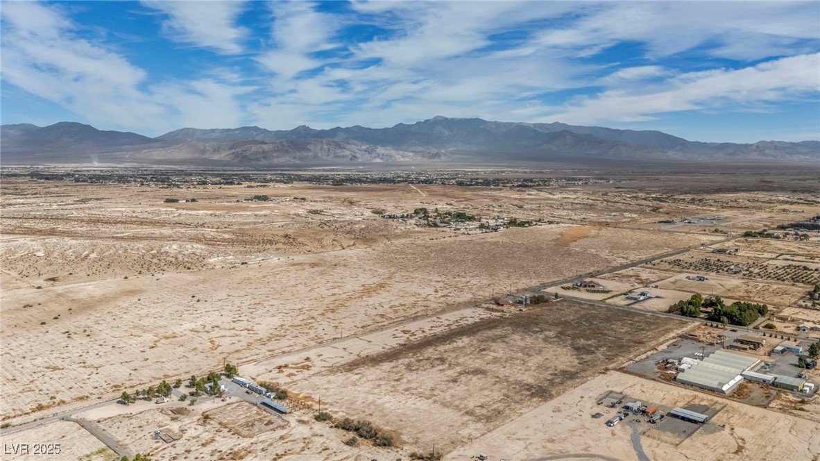 2351 Bond Street Pahrump NV 89048