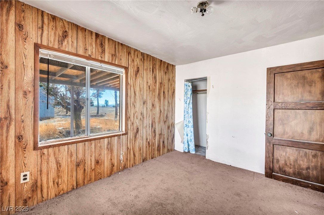 2351 Bond Street Pahrump NV 89048