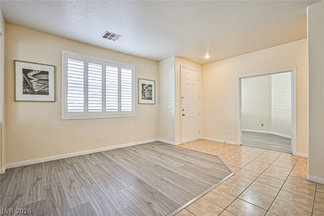 8468 Regal Hills Court Las Vegas NV 89117