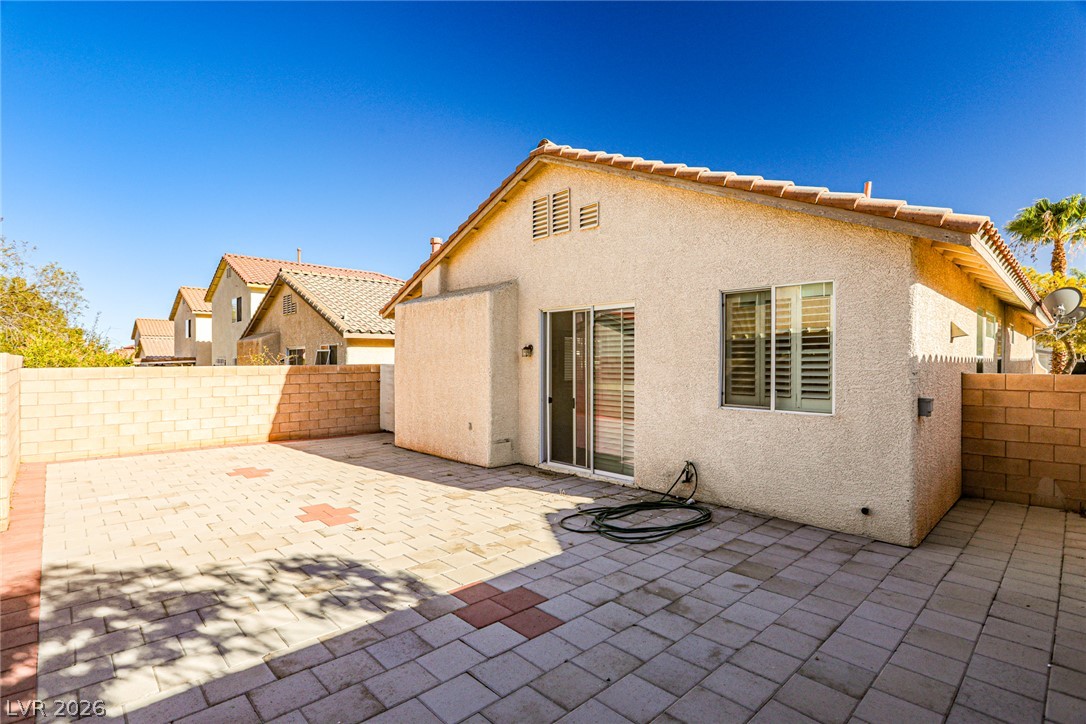 8468 Regal Hills Court Las Vegas NV 89117