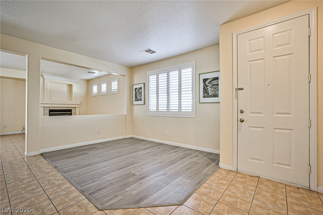 8468 Regal Hills Court Las Vegas NV 89117