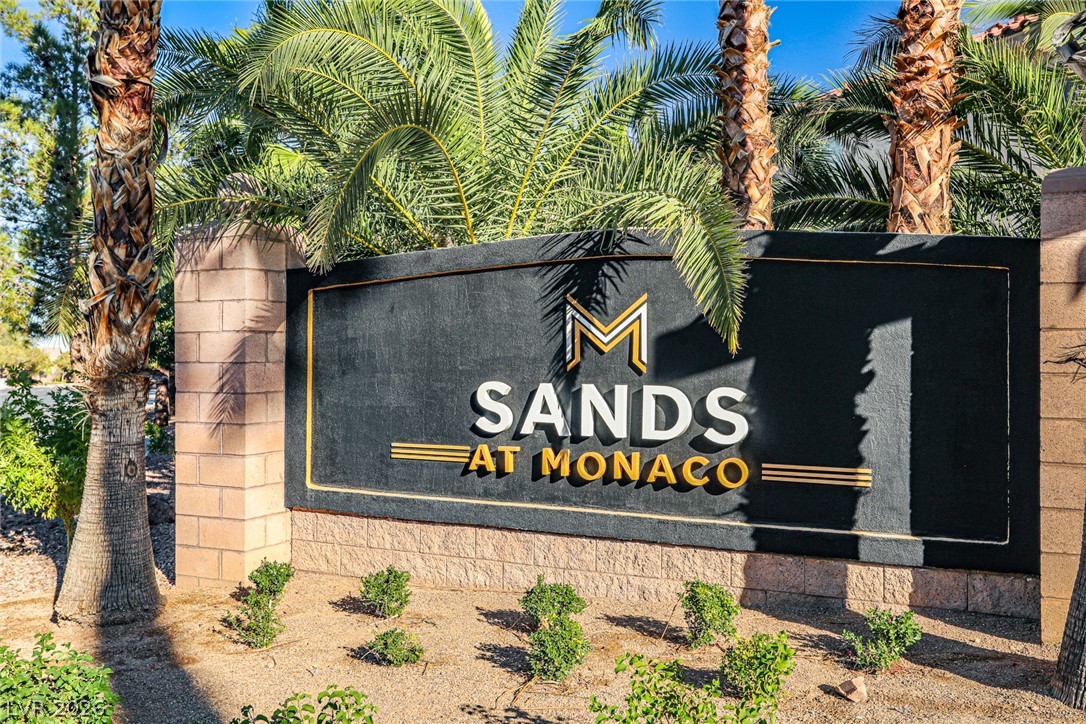 8468 Regal Hills Court Las Vegas NV 89117