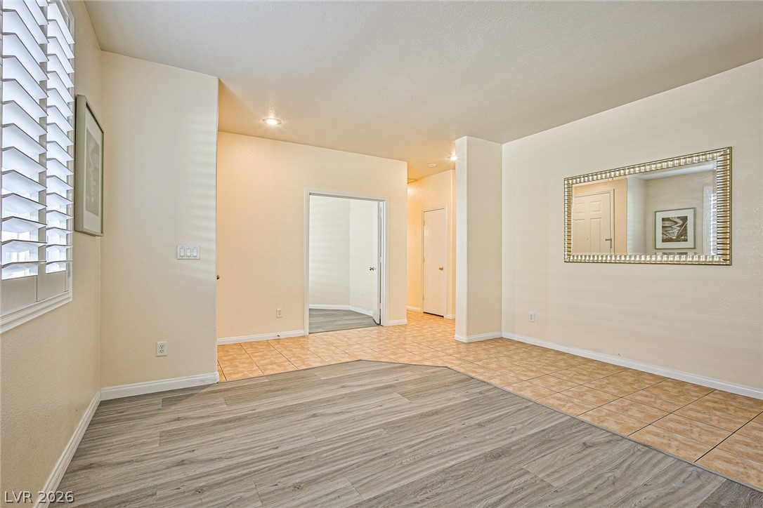 8468 Regal Hills Court Las Vegas NV 89117