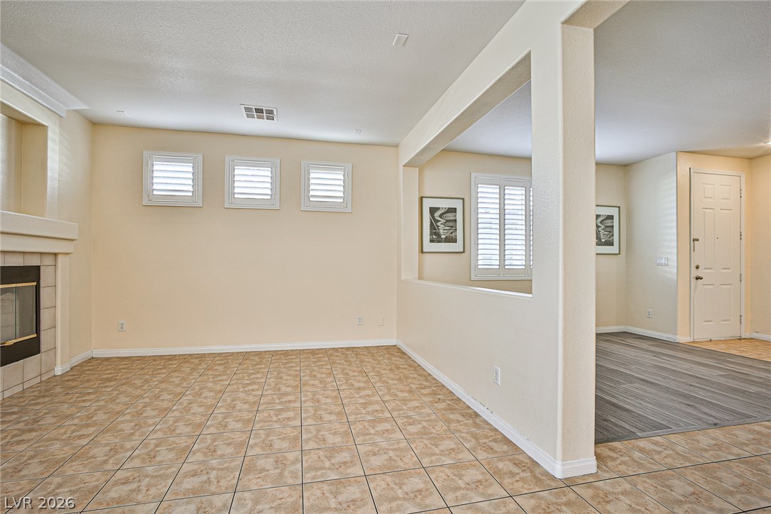 8468 Regal Hills Court Las Vegas NV 89117