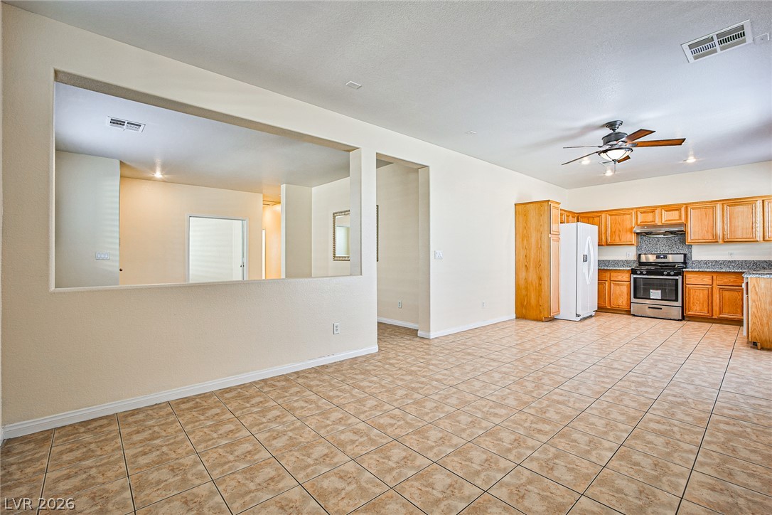8468 Regal Hills Court Las Vegas NV 89117
