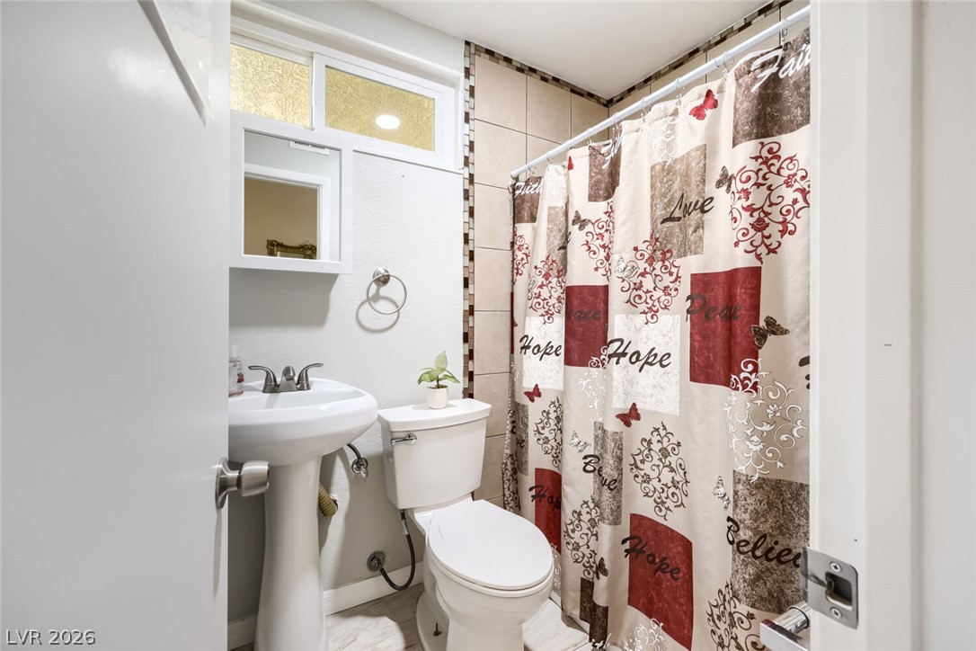 3956 Green Leaf Drive Las Vegas NV 89120