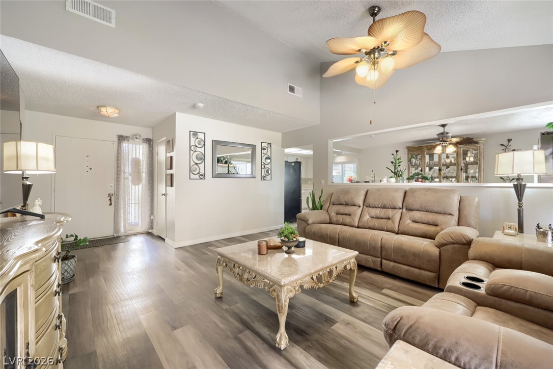 3956 Green Leaf Drive Las Vegas NV 89120
