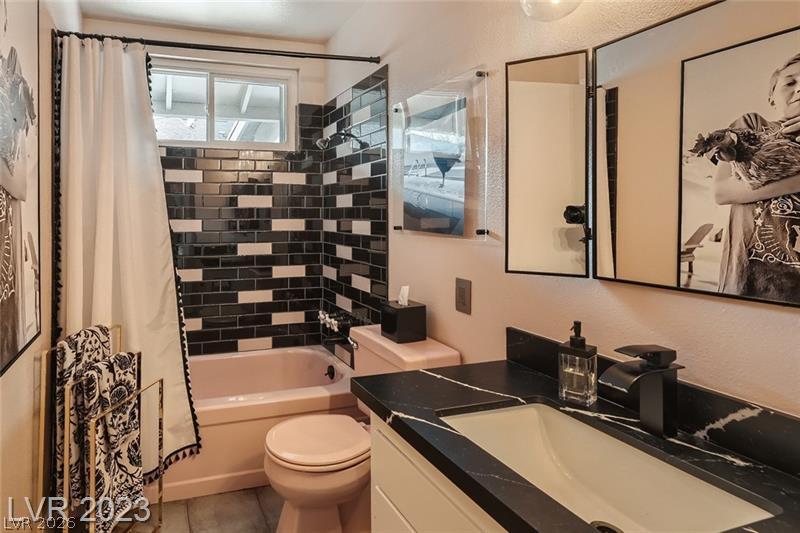 3716 Greencrest Drive Las Vegas NV 89121
