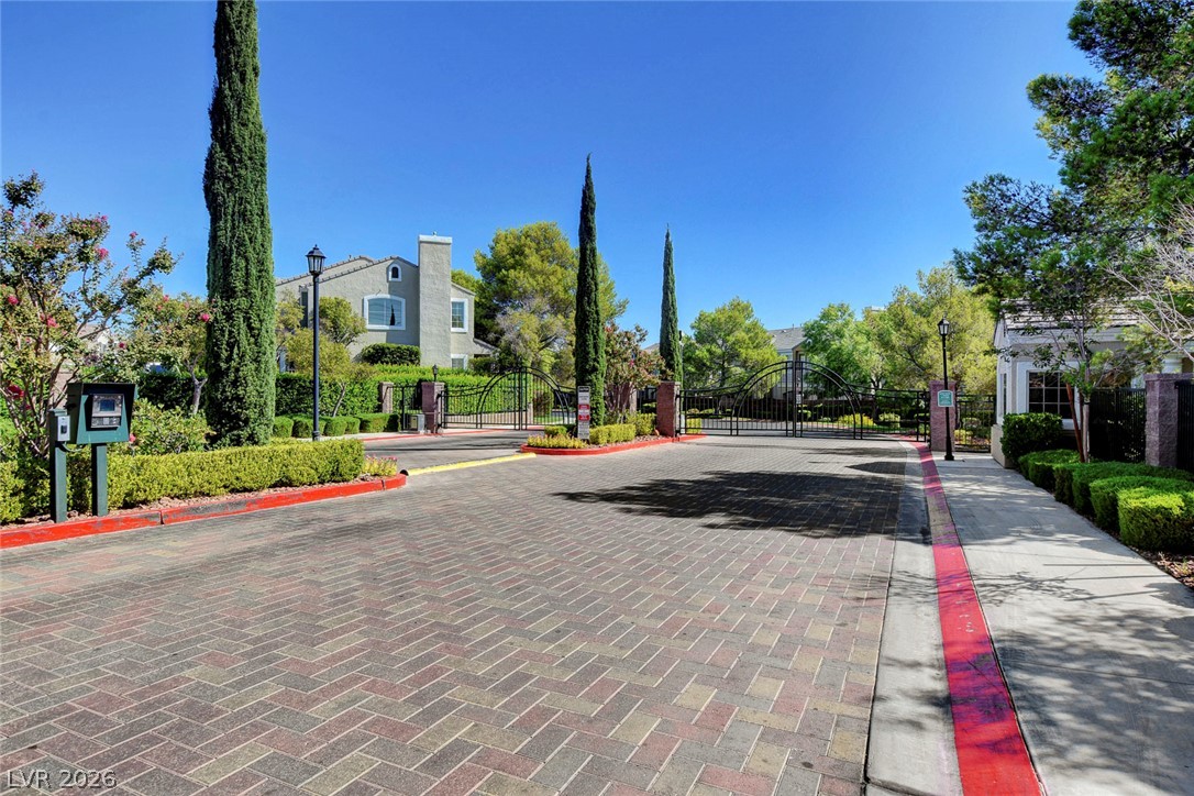 933 Bannockburn Street Las Vegas NV 89145