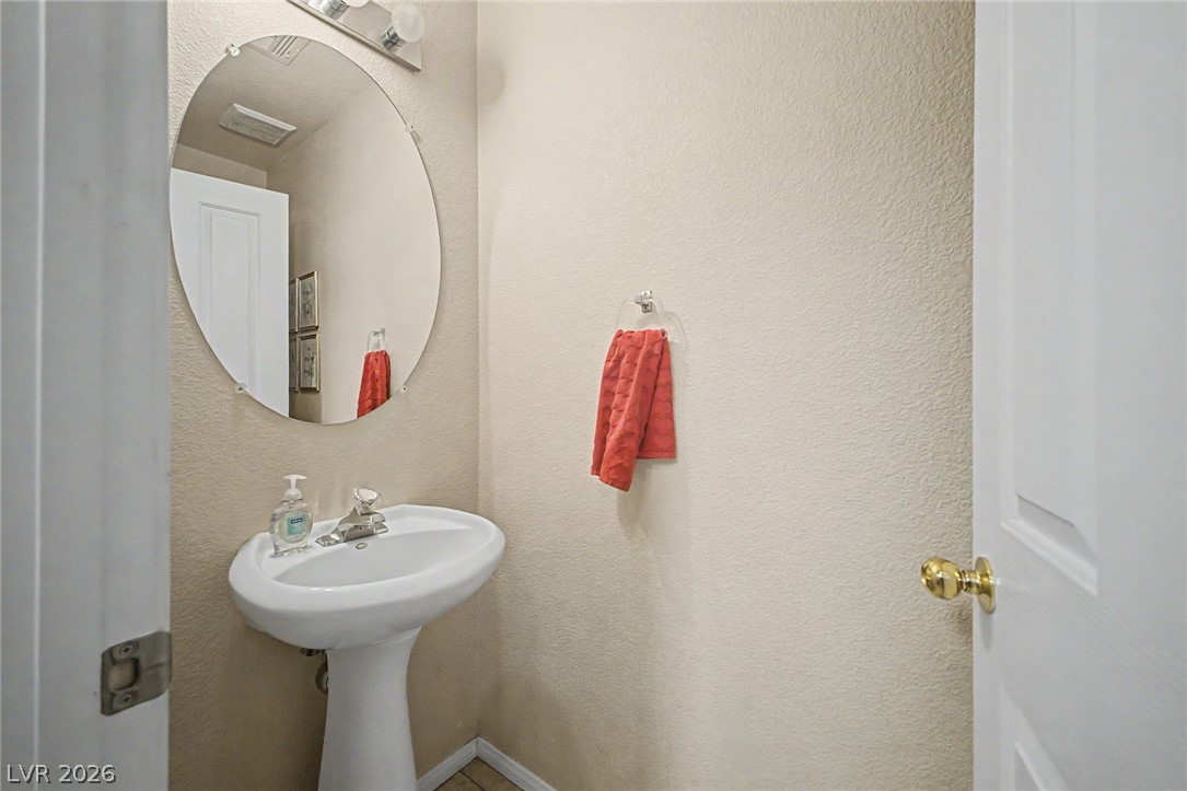 8431 Tiger Woods Avenue Las Vegas NV 89128