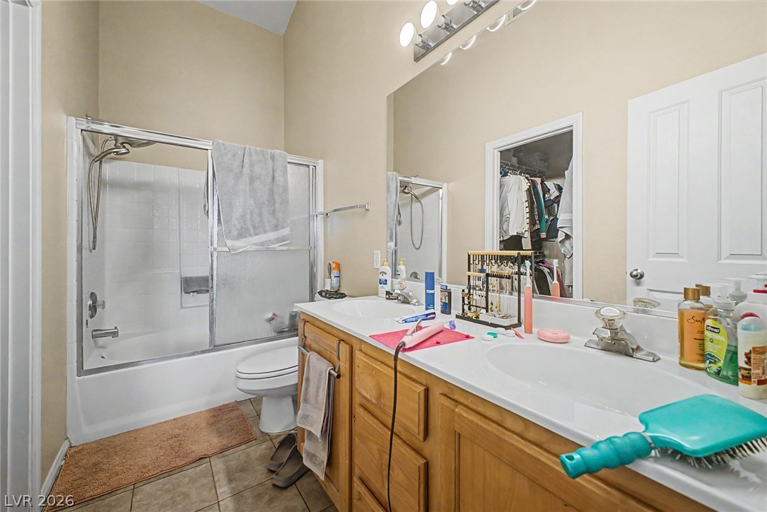 8431 Tiger Woods Avenue Las Vegas NV 89128