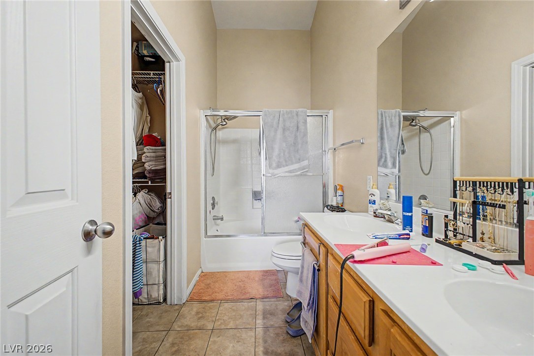 8431 Tiger Woods Avenue Las Vegas NV 89128