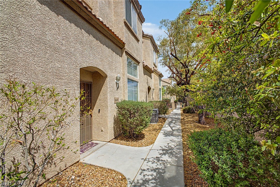 8431 Tiger Woods Avenue Las Vegas NV 89128