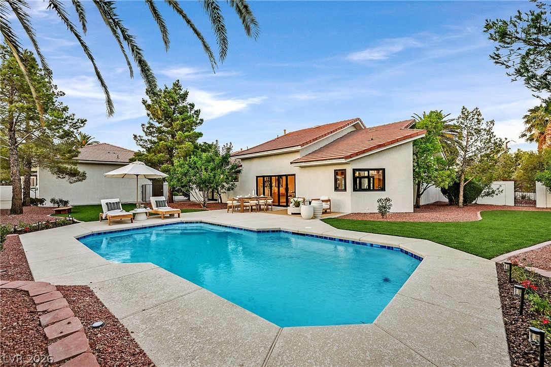 206 East Mesa Verde Lane Las Vegas NV 89123