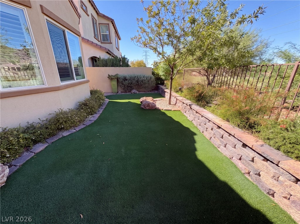 69 Via Di Mello Henderson NV 89011