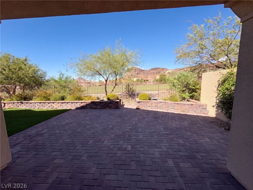 69 Via Di Mello Henderson NV 89011
