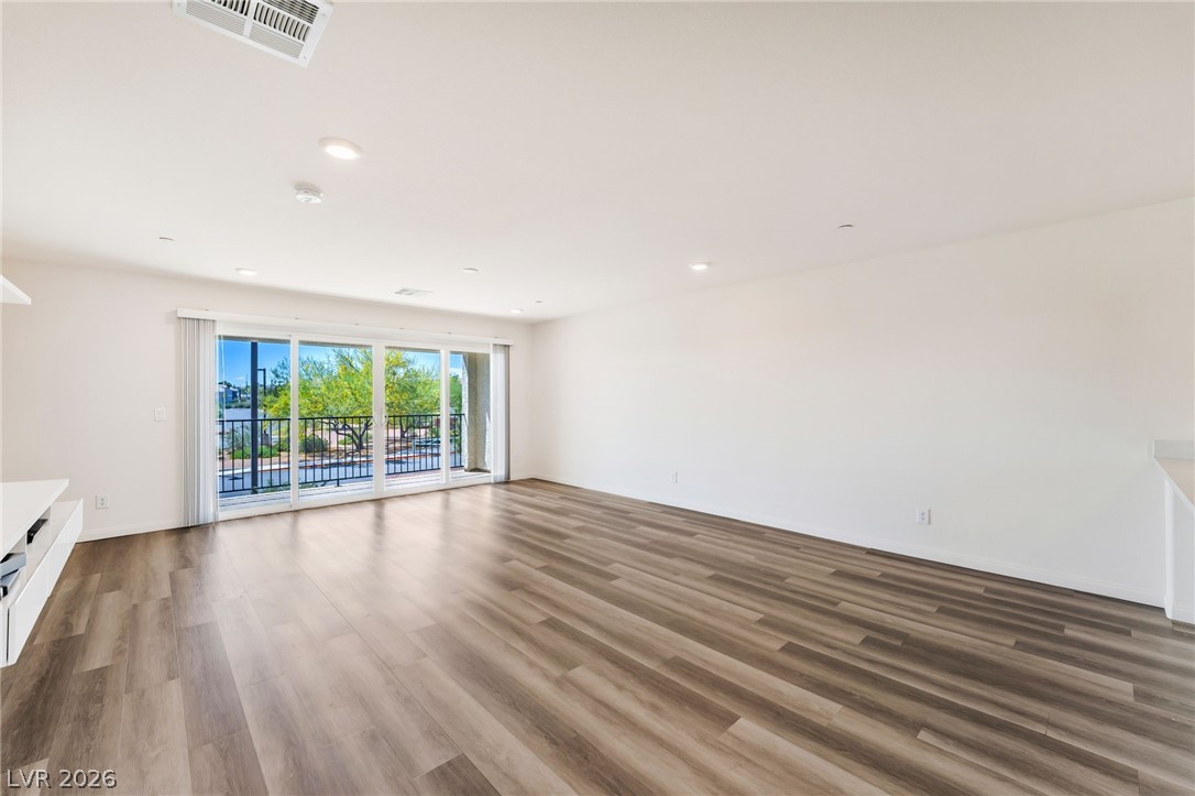 10083 Vibrant Moon Avenue Las Vegas NV 89129