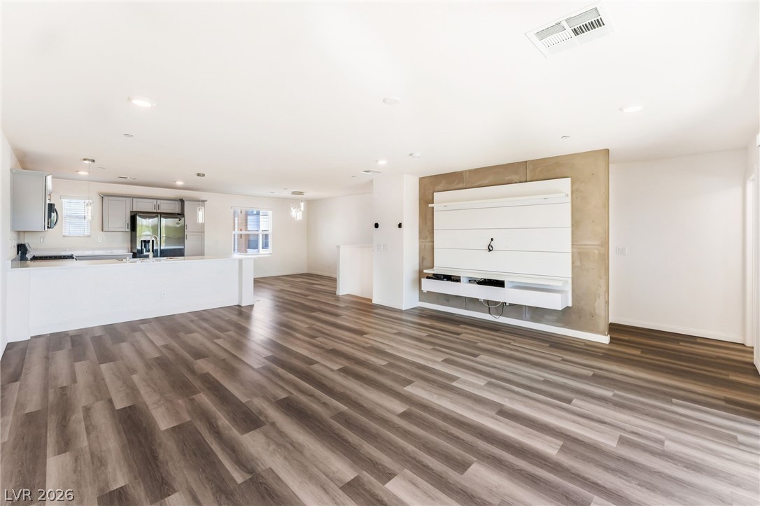 10083 Vibrant Moon Avenue Las Vegas NV 89129