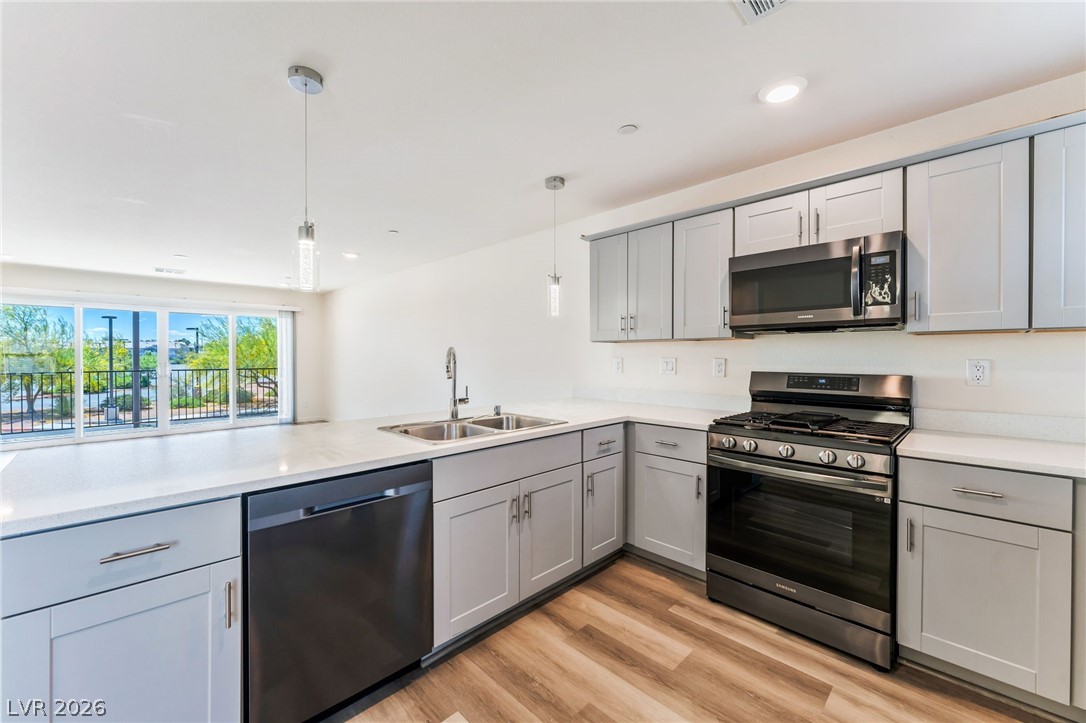 10083 Vibrant Moon Avenue Las Vegas NV 89129