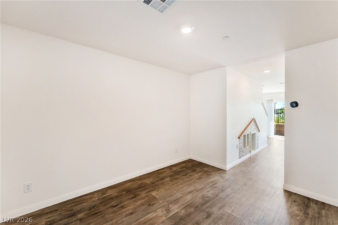 10083 Vibrant Moon Avenue Las Vegas NV 89129