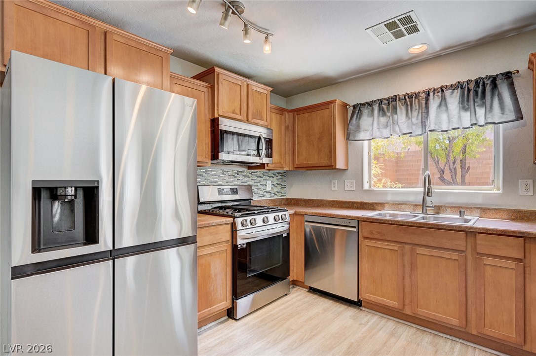 9139 Mackanos Avenue Las Vegas NV 89148