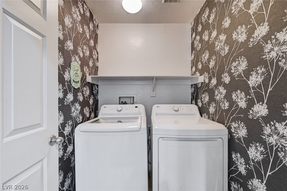 9139 Mackanos Avenue Las Vegas NV 89148