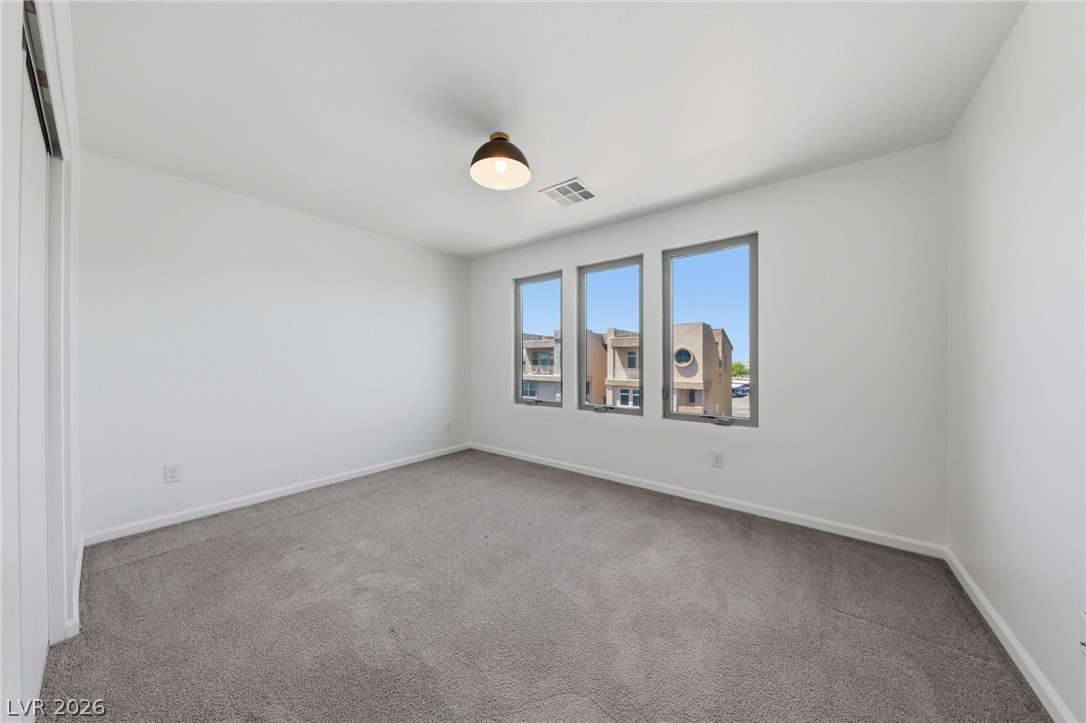 8111 Carpenter Creek Avenue Las Vegas NV 89113