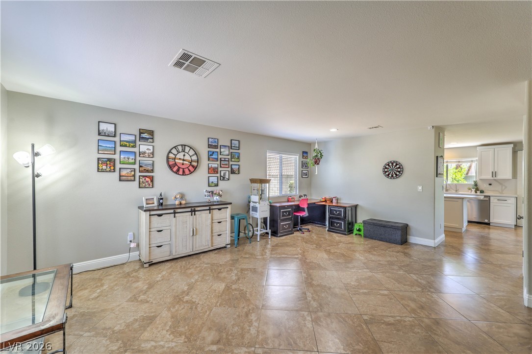 152 Welland Court Las Vegas NV 89144