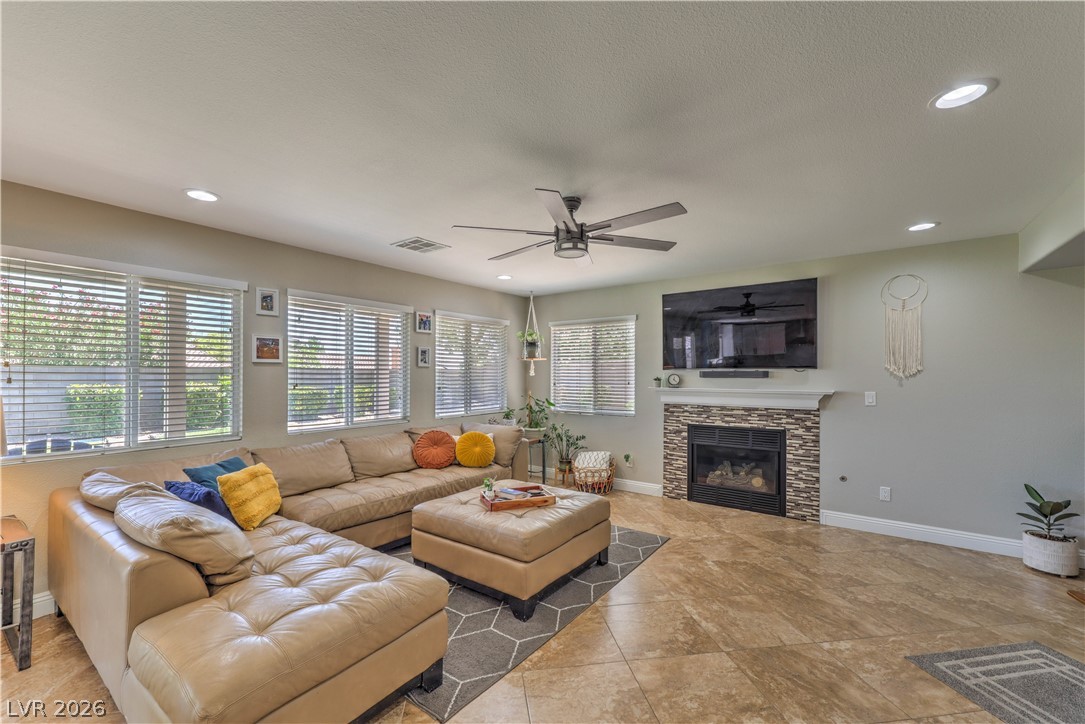 152 Welland Court Las Vegas NV 89144