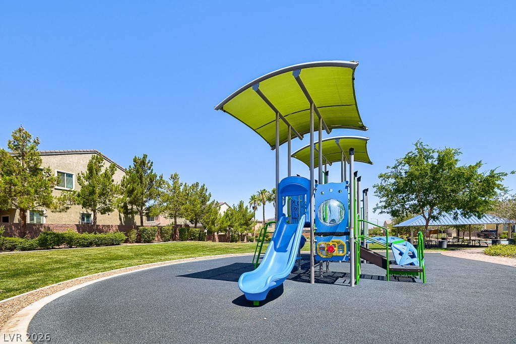 8964 Willow Break Avenue Las Vegas NV 89148