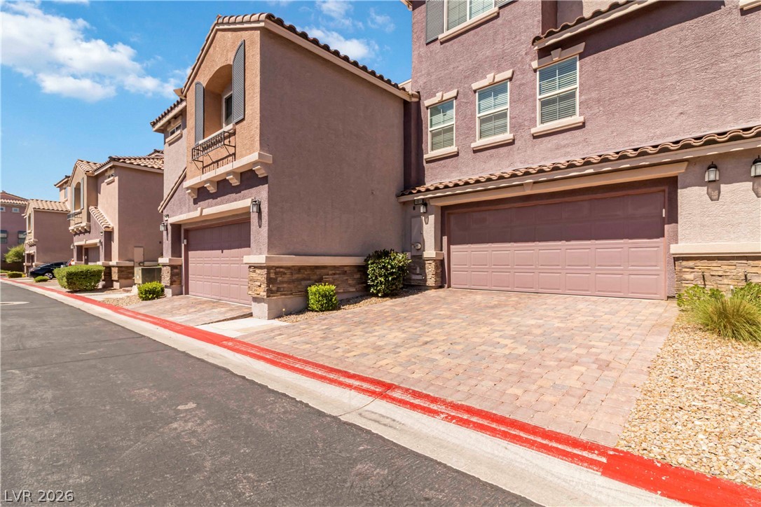 10013 Sable Point Street Las Vegas NV 89178
