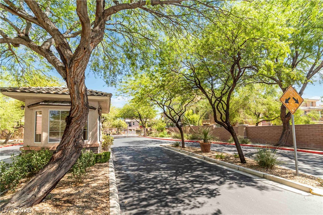 10013 Sable Point Street Las Vegas NV 89178