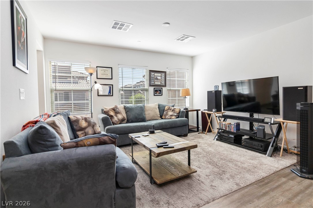 10013 Sable Point Street Las Vegas NV 89178