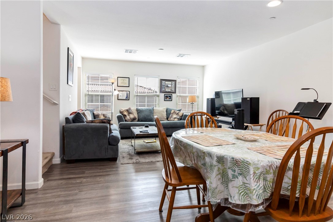 10013 Sable Point Street Las Vegas NV 89178