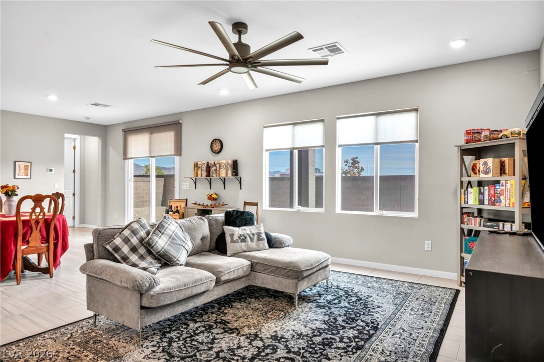 6618 North Palmer Estates Street North Las Vegas NV 89086