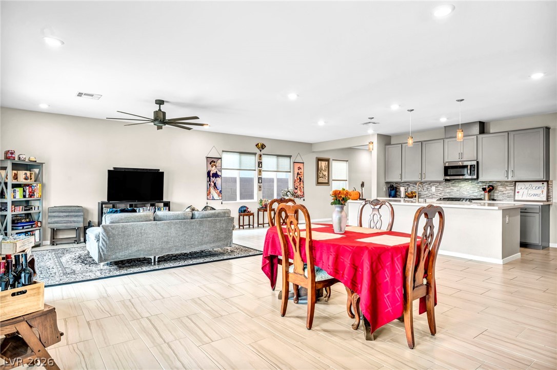 6618 North Palmer Estates Street North Las Vegas NV 89086