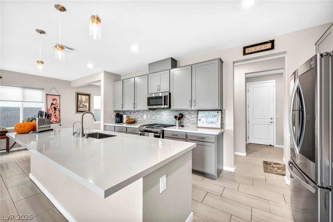 6618 North Palmer Estates Street North Las Vegas NV 89086