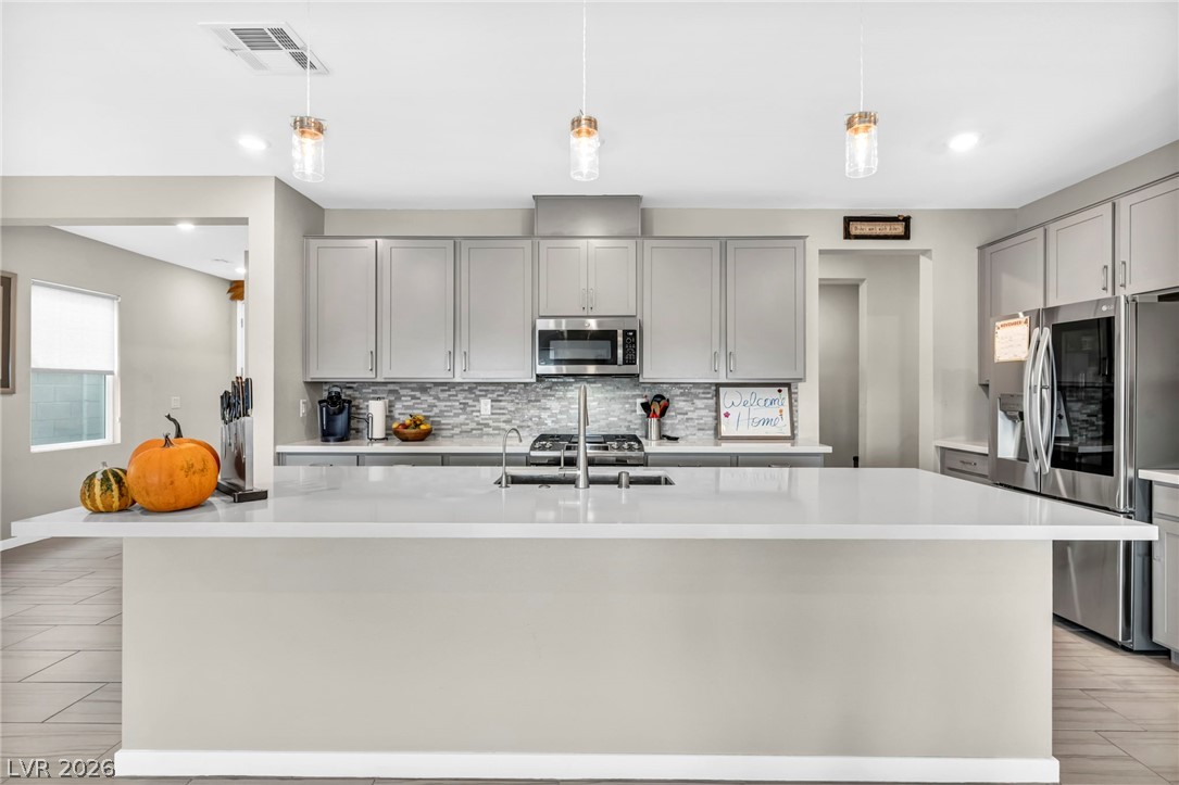 6618 North Palmer Estates Street North Las Vegas NV 89086