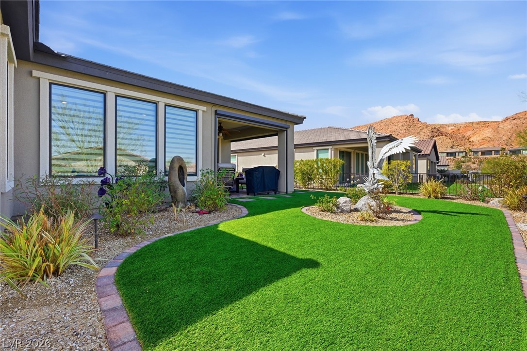 14 Sun Mirage Avenue Henderson NV 89011