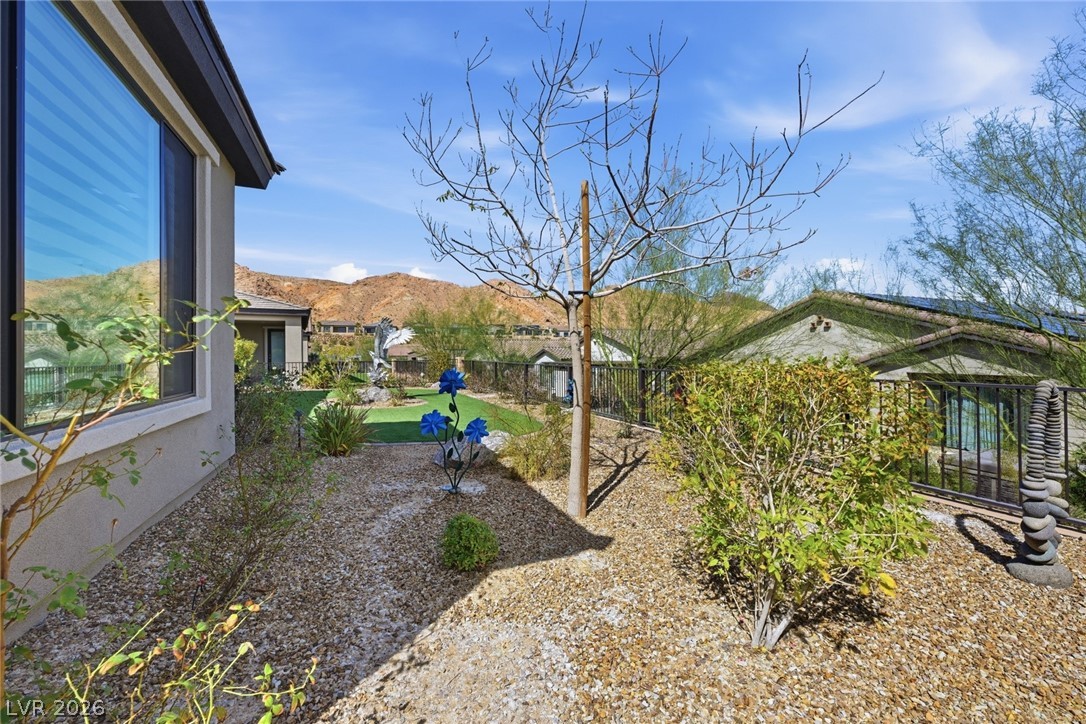 14 Sun Mirage Avenue Henderson NV 89011