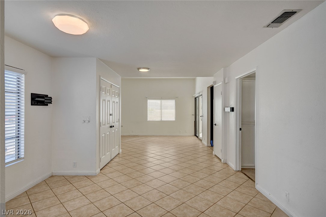 8613 Paddle Wheel Way Las Vegas NV 89117